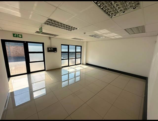 414M² WAREHOUSE TO LET IN KYA SANDS